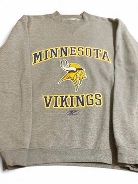 Men’s Vintage 90s Reebok Minnesota Vikings NFL Gray Logo Sweatshirt Size M